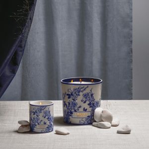 Vela Aromática Gold & Blue 210g 2 2301 2 2324 PC GoldBlue Candle Four Wick Candle 1 square 1 1