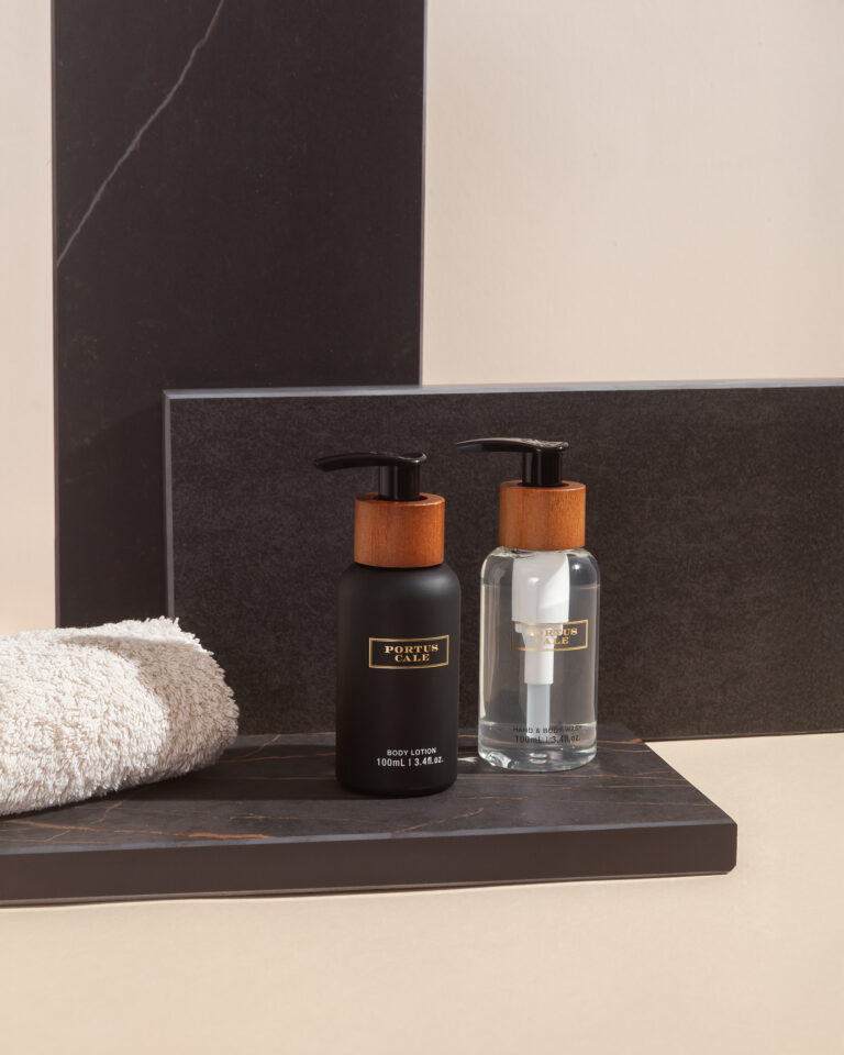 Set de Viagem Ruby Red 2 x 100mL 2 2038 Portus Cale Travel Duo Ruby Red 2 ig 768x960 1